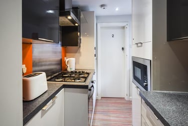 3 bed house, Cauldon Road, Shelton, Stoke, ST42EB - Image 4