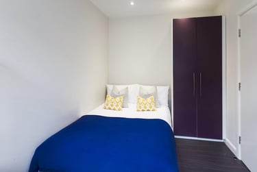 4 bed house, Carlton Road, Shelton, Stoke, ST42BG - Image 3