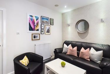 4 bed house, Leek Road, Shelton, Stoke, ST42BW - Image 5