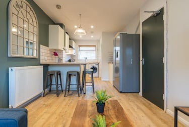 4 bed house, Larkdale Street, Radford, Nottingham, NG74FZ - Image 1