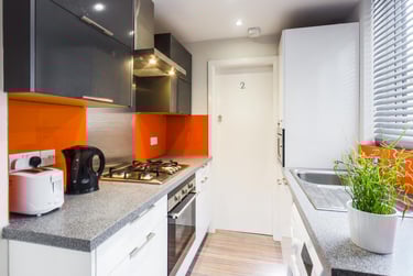 4 bed house, Thornton Road, Shelton, Stoke, ST42BD - Image 4