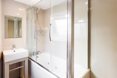 6 bed house, Leek Road, Shelton, Stoke, ST42BW - Image 6