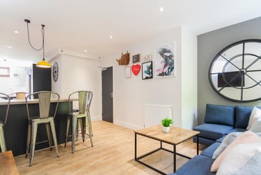 6 bed flat, Bankfield Road, Springwood, Huddersfield, HD13HR - Image 1