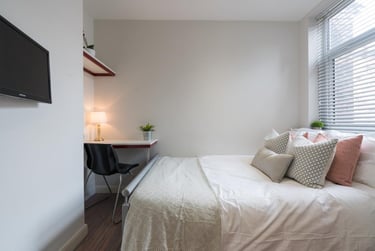 5 bed house, Ashford Street, Shelton, Stoke, ST42EL - Image 6