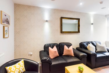 6 bed house, Leek Road, Shelton, Stoke, ST42BW - Image 9