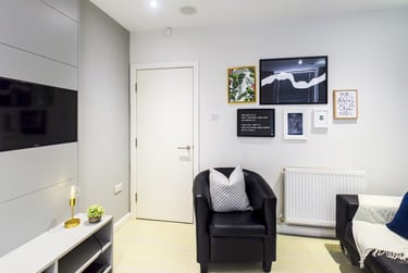 4 bed house, Guildford Street, Shelton, Stoke, ST42EP - Image 1