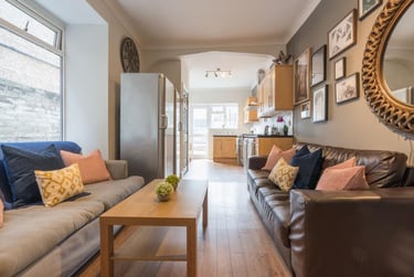 7 bed house, Fawcett Road, Southsea, Portsmouth, PO40LG - Image 1