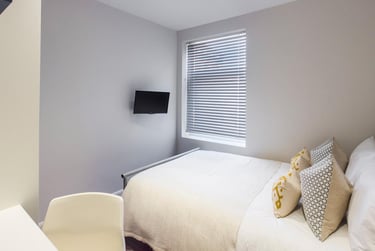 4 bed house, Crowther Street, Shelton, Stoke, ST42ER - Image 5