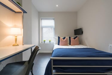 5 bed house, Ashford Street, Shelton, Stoke, ST42EN - Image 1