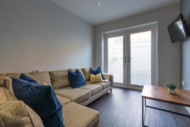 7 bed house, Rhymney Terrace, Cathays, Cardiff, CF244DE - Image 1