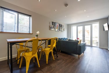 7 bed house, Bedford Street, Plasnewydd, Cardiff, CF243DB - Image 1