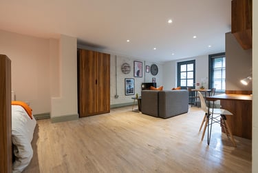 1 bed studio, Mount Pleasant, City Centre, Liverpool, L35SL - Image 2