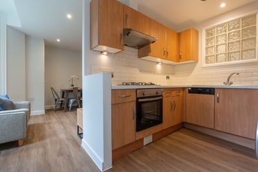 5 bed flat, Jesmond Road, Sandyford, Newcastle, NE21NL - Image 2