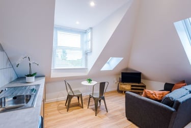 1 bed studio, Jesmond Road, Sandyford, Newcastle, NE21NJ - Image 1