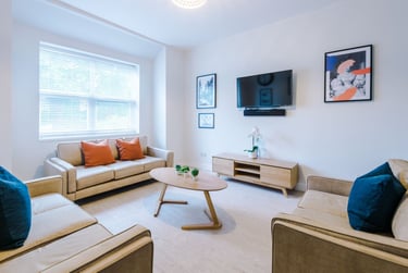 9 bed house, Mauldeth Road, Fallowfield, Manchester, M146SG - Image 1