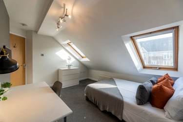 6 bed house, Chillingham Road, Heaton, Newcastle, NE65XL - Image 1