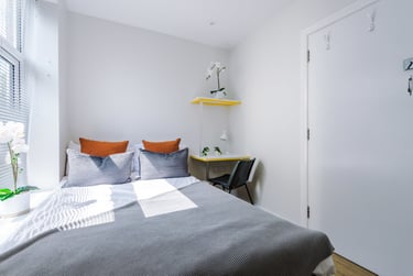 4 bed house, Cauldon Road, Shelton, Stoke, ST42ED - Image 6