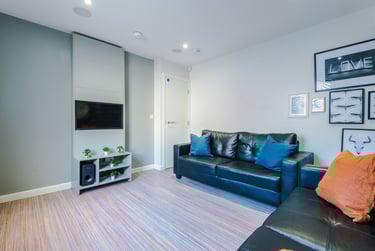 4 bed house, Queen Anne Street, Shelton, Stoke, ST42EQ - Image 4