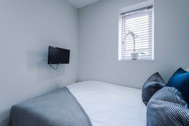 4 bed house, Cauldon Road, Shelton, Stoke, ST42ED - Image 5