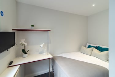 5 bed house, Queen Anne Street, Shelton, Stoke, ST42EQ - Image 12