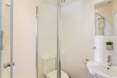 8 bed flat, St Hilds Lane, Claypath, Durham, DH11QL - Image 14