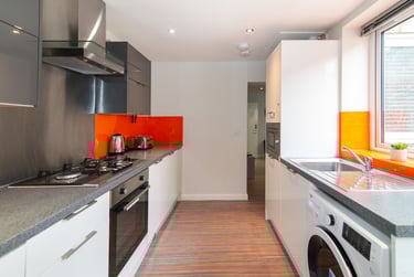 5 bed house, Queen Anne Street, Shelton, Stoke, ST42EQ - Image 5