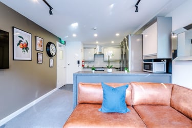 5 bed flat, Jesmond View, Sandyford, Newcastle, NE24DF - Image 1