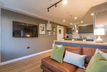 4 bed flat, Jesmond View, Newcastle, NE24DY - Image 1