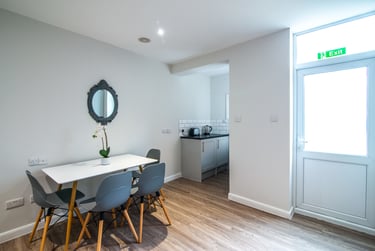 4 bed house, Cauldon Road, Shelton, Stoke, ST42ED - Image 5