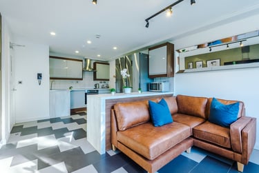 5 bed flat, Jesmond View, Newcastle, NE24DY - Image 1