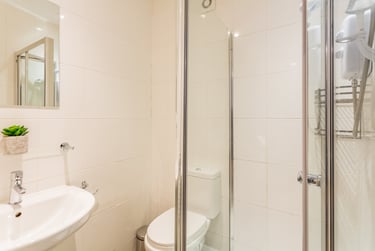 8 bed flat, St Hilds Lane, Claypath, Durham, DH11QL - Image 10