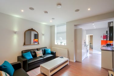 5 bed house, Seaford Street, Shelton, Stoke, ST42EU - Image 1