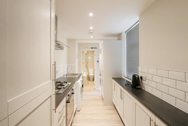 5 bed house, Beresford Street, Shelton, Stoke, ST42EX - Image 1