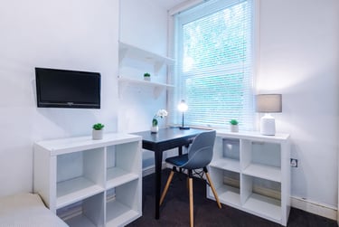 6 bed house, Buckingham Mount, Hyde Park, Leeds, LS61DN - Image 13