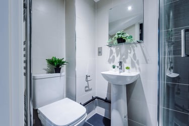 1 bed studio, Flat 3, 160 Upper New Walk, Highfields, Leicester, LE17QA - Image 10