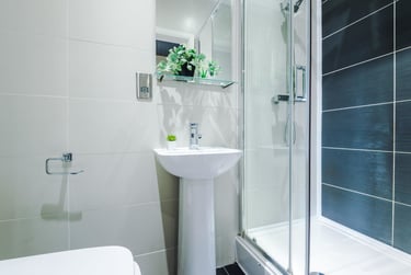 1 bed studio, Flat 6, 160 Upper New Walk, Highfields, Leicester, LE17QA - Image 10