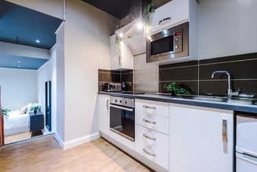 1 bed studio, Flat 11, 160 Upper New Walk, Highfields, Leicester, LE17QA - Image 2