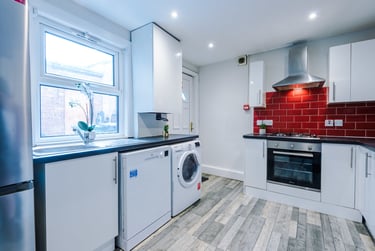 7 bed house, 23 Norwood Terrace, Hyde Park, Leeds, LS61EA - Image 13