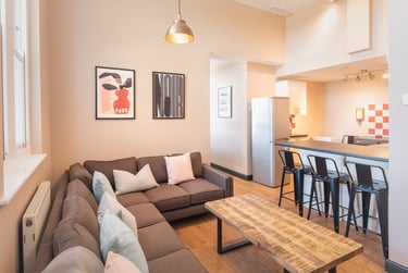 5 bed house, Flat L Bishop Blackall School, St James, Exeter, EX46BP - Image 1