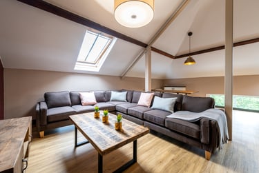 7 bed house, Flat N Bishop Blackall School, St James, Exeter, EX46BP - Image 1