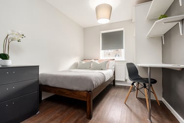 6 bed flat, Church Street, Lenton, Nottingham, NG71SJ - Image 2