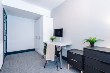 6 bed house, Flat 1, Shoe &amp; Boot Factory, Highfields, Leicester, LE27AE - Image 4