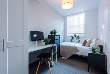 4 bed house, Flat 17, Shoe &amp; Boot Factory, Highfields, Leicester, LE27AE - Image 9