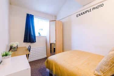 4 bed house, Gemini Road, Charlestown, Salford, M66HB - Image 2