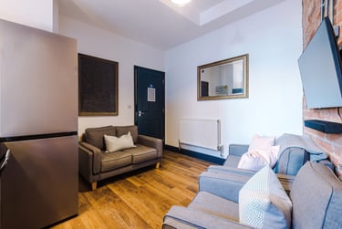 5 bed house, Flat 10, Shoe &amp; Boot Factory, Highfields, Leicester, LE27AE - Image 13