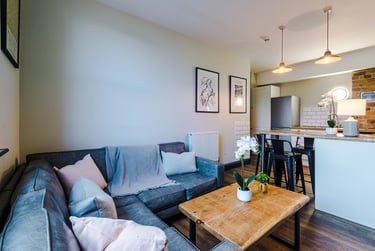 4 bed house, Flat 18, Shoe &amp; Boot Factory, Highfields, Leicester, LE27AE - Image 10