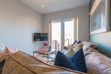 7 bed house, Earlsdon Avenue North, Earlsdon, Coventry, CV56GP - Image 1