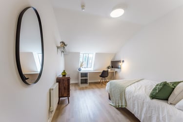 6 bed house, Flat 12, Isca Lofts, St Sidwells, Exeter, EX46AL - Image 2