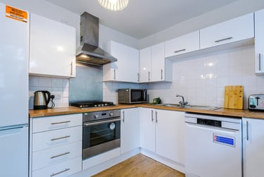 4 bed house, Rolleston Drive, Lenton, Nottingham, NG71JT - Image 4