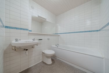 2 bed house, Flat 3, Mayfair Court, Fallowfield, Manchester, M146NS - Image 3